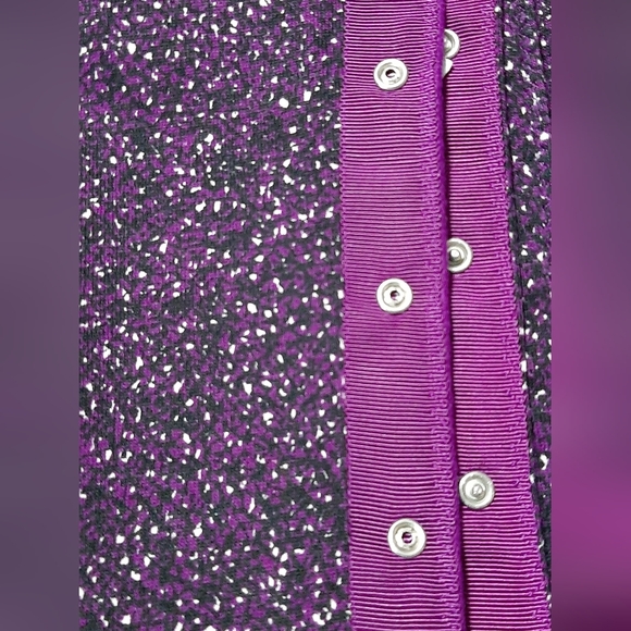 Lululemon Vinyasa Scarf Fleece Two Tone Purple Infinity Snap Versitile BRAND NEW - Picture 4 of 8